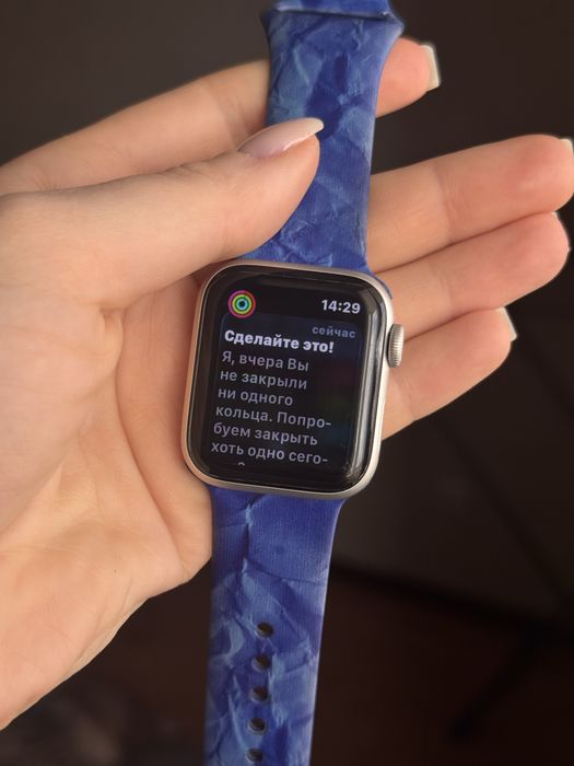 Срочно продам Apple Watch SE Gen 2