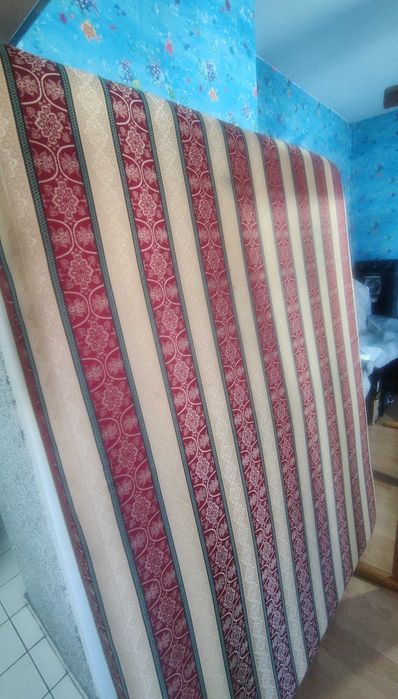 Спалня легло с подматрачна рамка