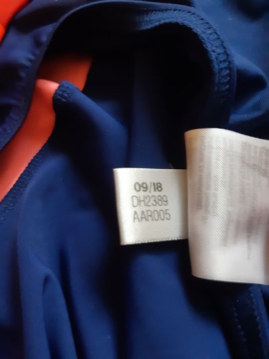 Цял спортен бански Adidas, модел DH2389