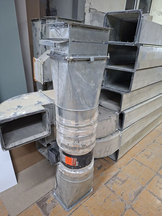 Продам воздуховод,вытяжку