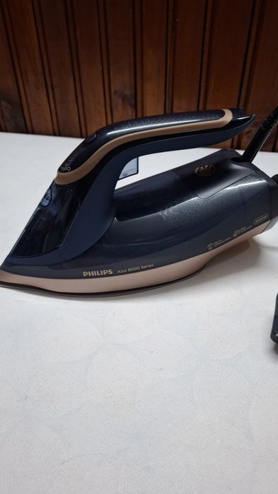 Парна ютия Philips Azur Series 8000 DST8050/20, 3000 W, 260 g пара