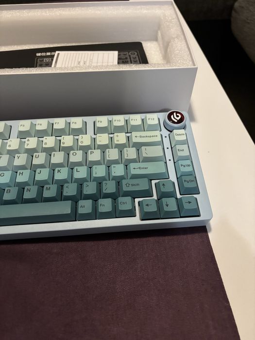 Алуминиева механична клавиатура Epomaker Hi75