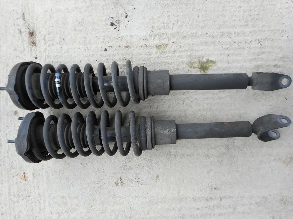 Окачване - амортисьори пружини носачи щанги шенкели от Мерцедес