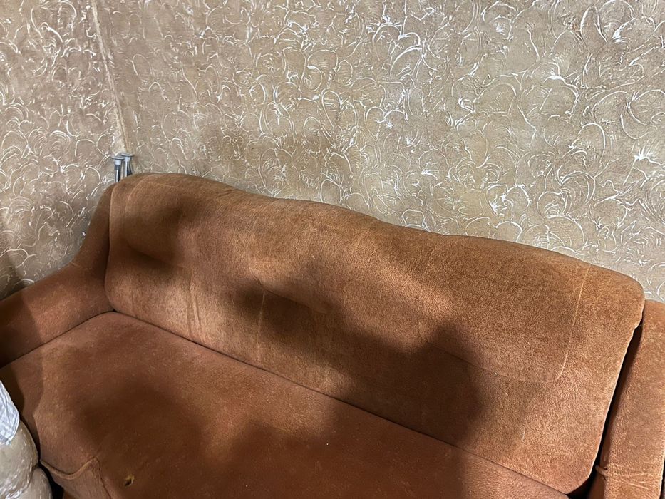 Продам диван с креслой