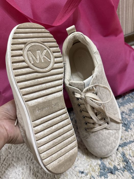 Кроссовки  Michael Kors женские