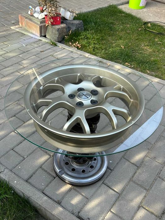 Masuta de Cafea din Janta Auto