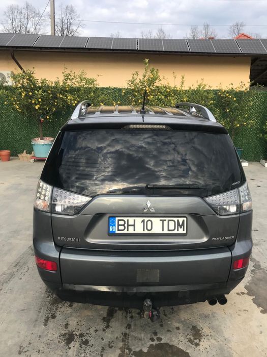 Mitsubishi oulander