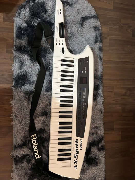 Keyboard Roland ax synth