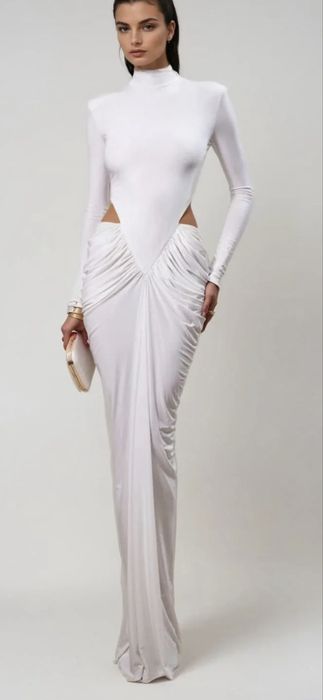 Rochie alba de seara noua