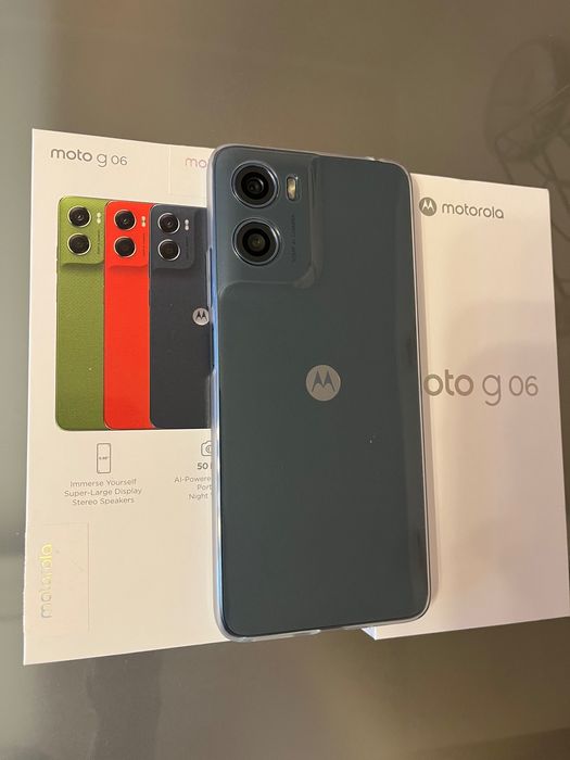 Мобилен телефон Motorola g06 син