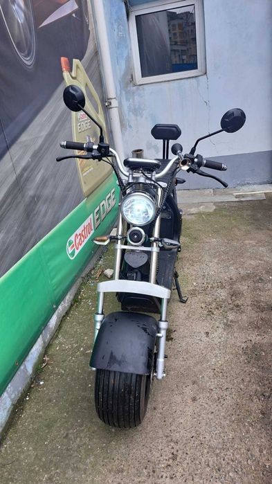 Suzuki Burgman 650 Executive 2015 si SCUTER ELECTRIC