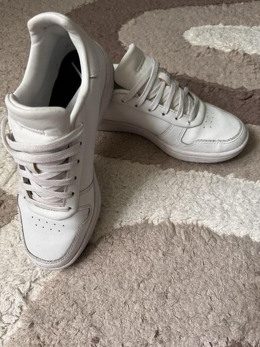 Adidas marimea 40