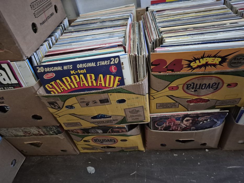 Vând Lot 500lp Discuri Vinil cu muzica usoara pentru pick Up