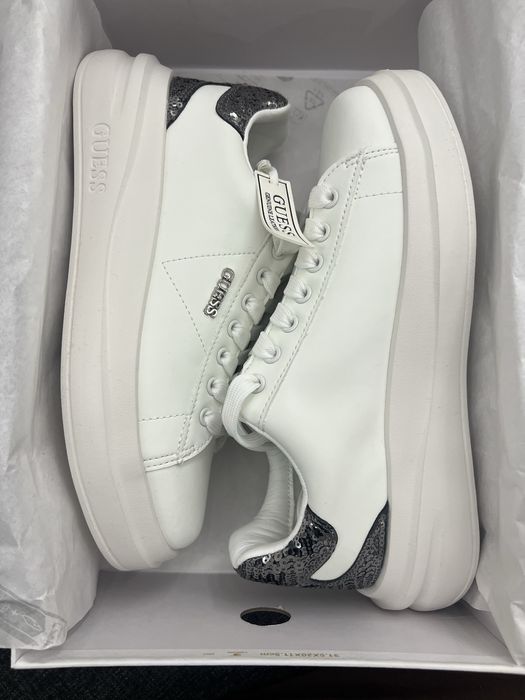 Оригинални маратонки Guess, 37 номер
