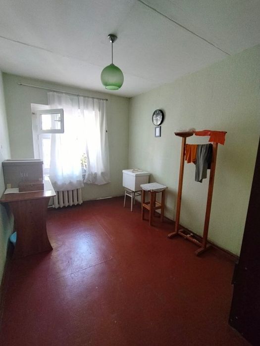 Академгородок 3- комнатная, кирпич, лод 2/6, 68500!