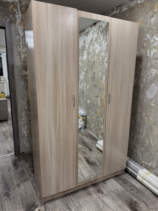 Продам шкаф в хорошем качестве