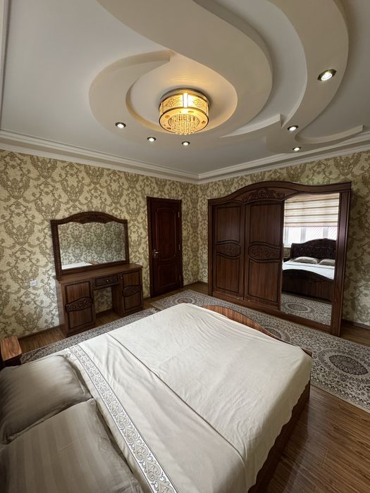 Yozning issiq kunida dam olish uchun fayzli dachamizga marhamat!