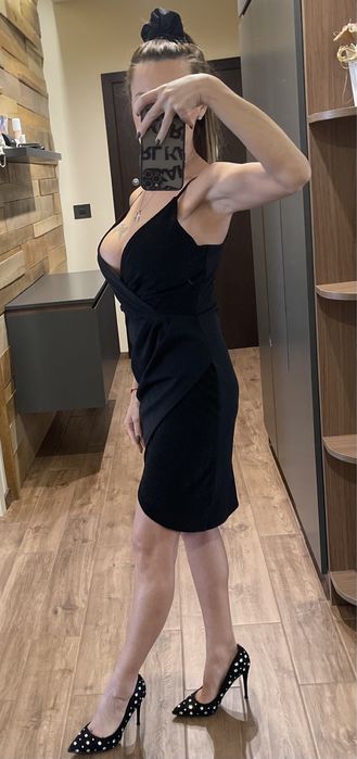 Елегантна рокля