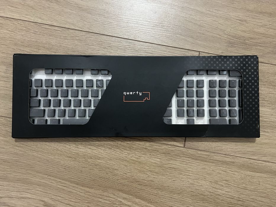 Set Taste QwertyKey Milky Pudding Translucide Profil OEM Material PBT