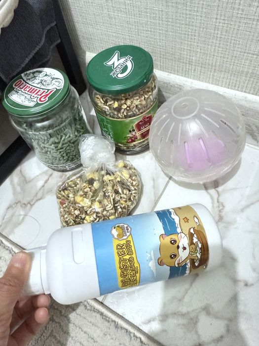 продам домик, клетку для хомяка