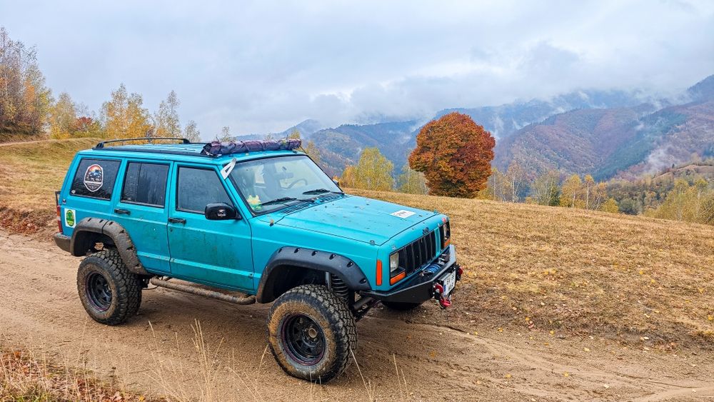 JEEP Cherokee