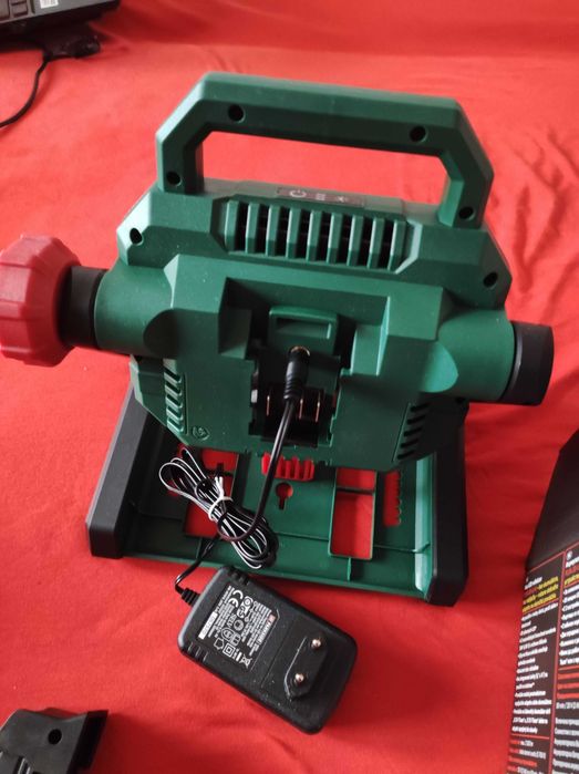 Garantie! Proiector Parkside PLSA 20-Li A1 merge la 12v,20v si 230v!