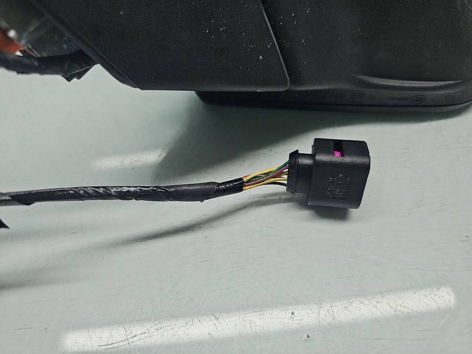 Oglinda stanga Seat Leon (5F1) [Fabr 2012-2018] Hatchback FR LZ9Y