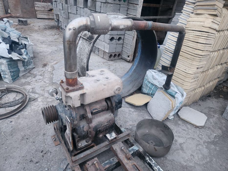 Цементавоз гувен бочка компрессор рабочи холтда