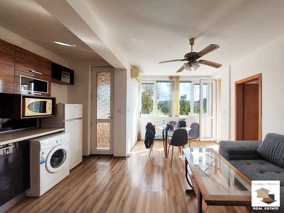 Продава се Тристаен апартамент в Велико Търново, Център - 82 кв.м за 1244 €/кв.м - Снимка #2