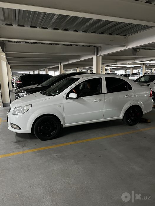 Chevrolet nexia 3 sotiladi