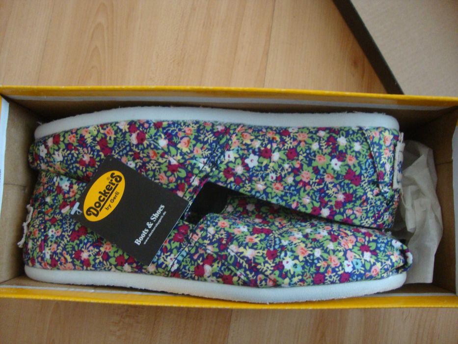 Dockers нови еспадрили / обувки