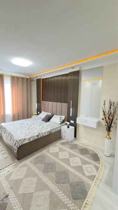 Продаётся. Чиланзар 2 кв-л. 2в3/4/4.  Парк 100 метров