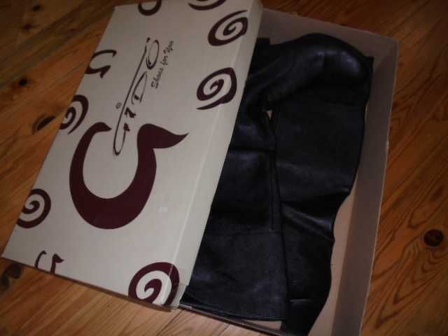 Черни дълги ботуши