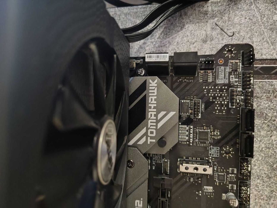 Комплект MSI B560 Tomahawk WiFi/I5 11400F/16GB/1TB NVMe/DEEPCOOL AK400