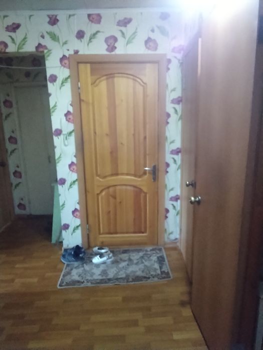 Продам 4 ех комнатную квартиру