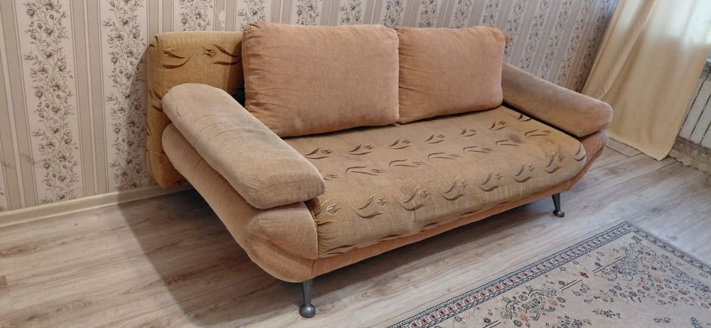 Продам диван. Самовывоз