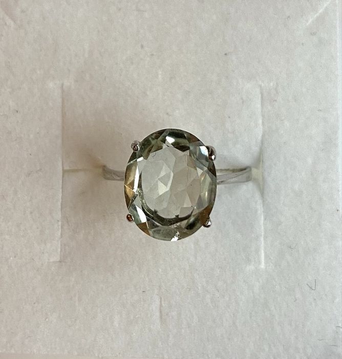 Inel din argint solitar cu ametist verde