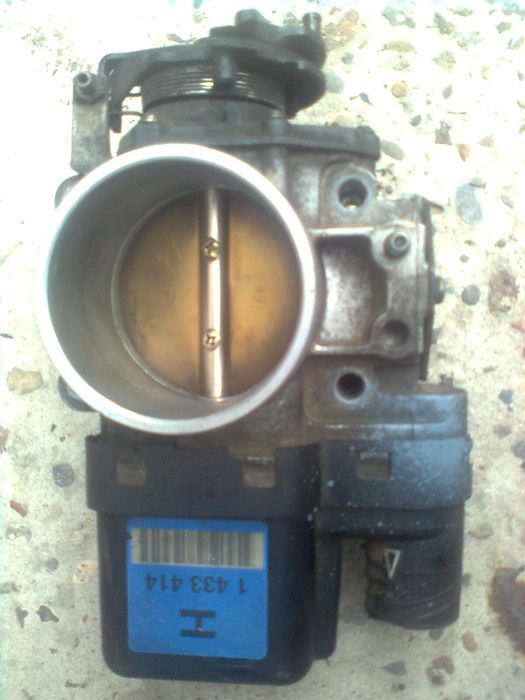 Дроссельная заслонка BMW e39.