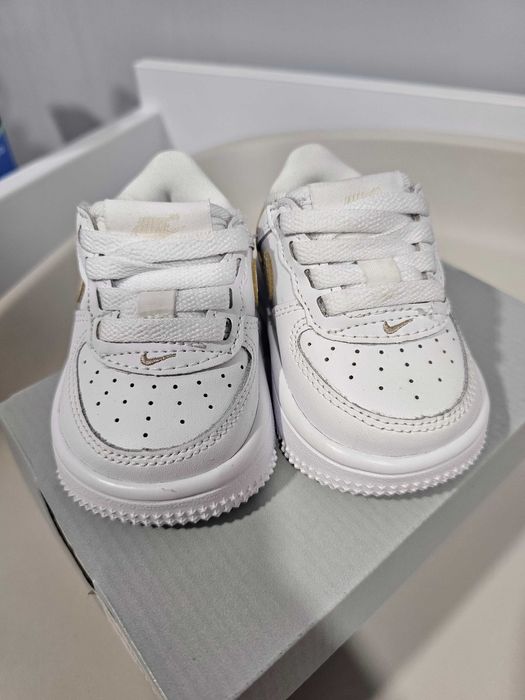 Бебешки Nike маратонки 17