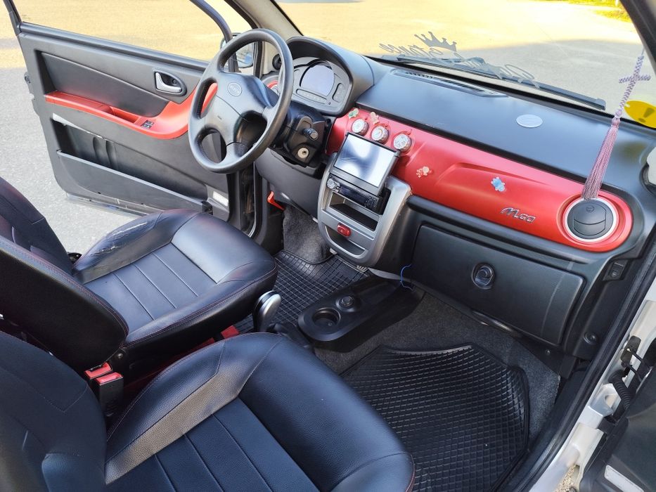 Vând microcar MGO 2011,16 ani