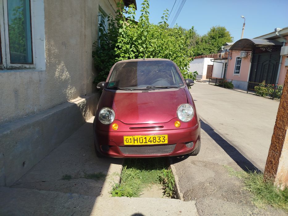 Matiz moshinasi sotiladi