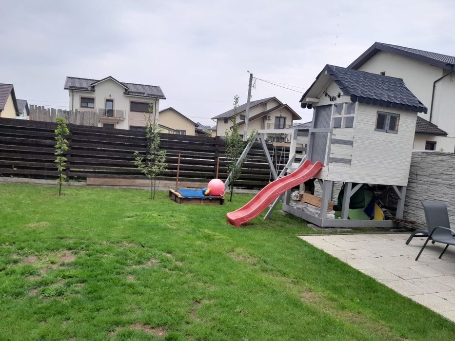 Casa tip duplex 3 camere+mansarda/mobilată și utilata