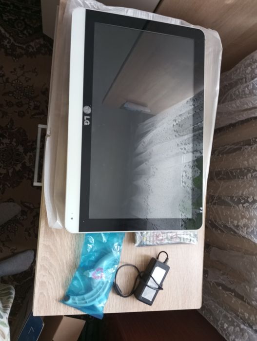 Телевизор LG led TV