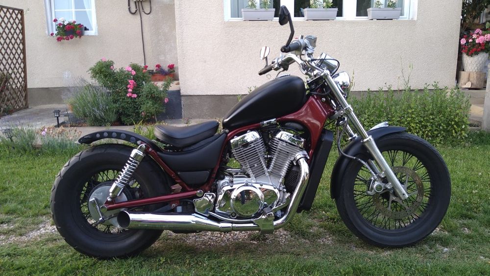 Suzuki Intruder VS800, Bobber, frumos,  impecabil