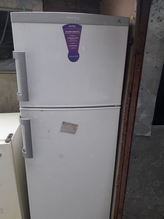 Frigider arctic Indesit Whirlpool funcțional