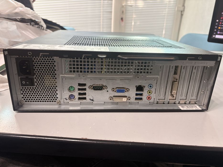 Компютър Fujitsu ESPRIMO E520 E85+  i7-4770 | 8GB RAM | 512GB SSD | GT 630 2GB