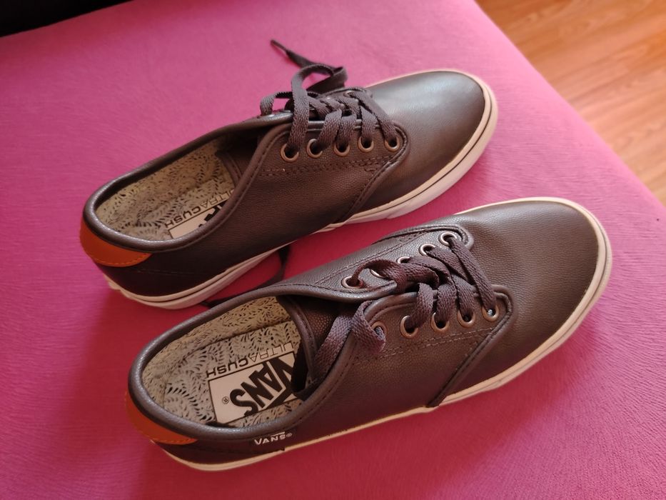 Кецове VANS-38 номер/24см. стелка