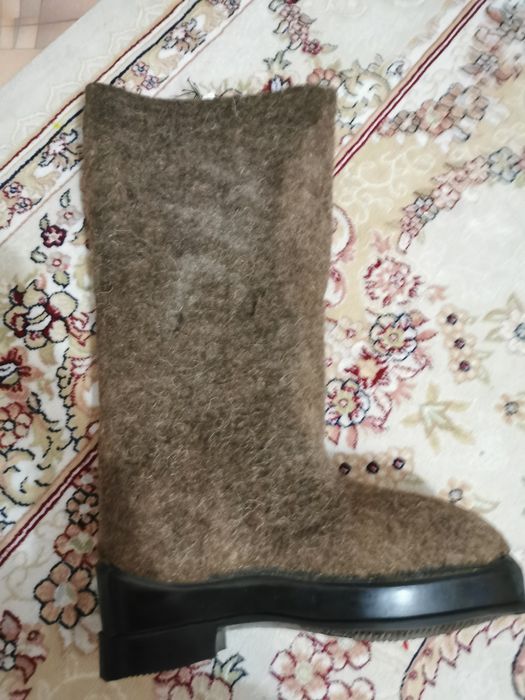 Продам Валеньки.