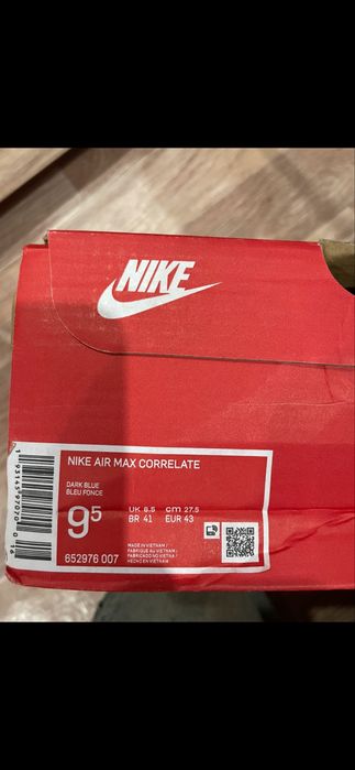 Продам новые кроссовки