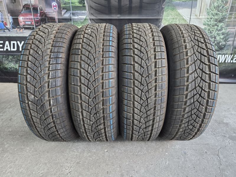215/65/17 GOODYEAR 4бр